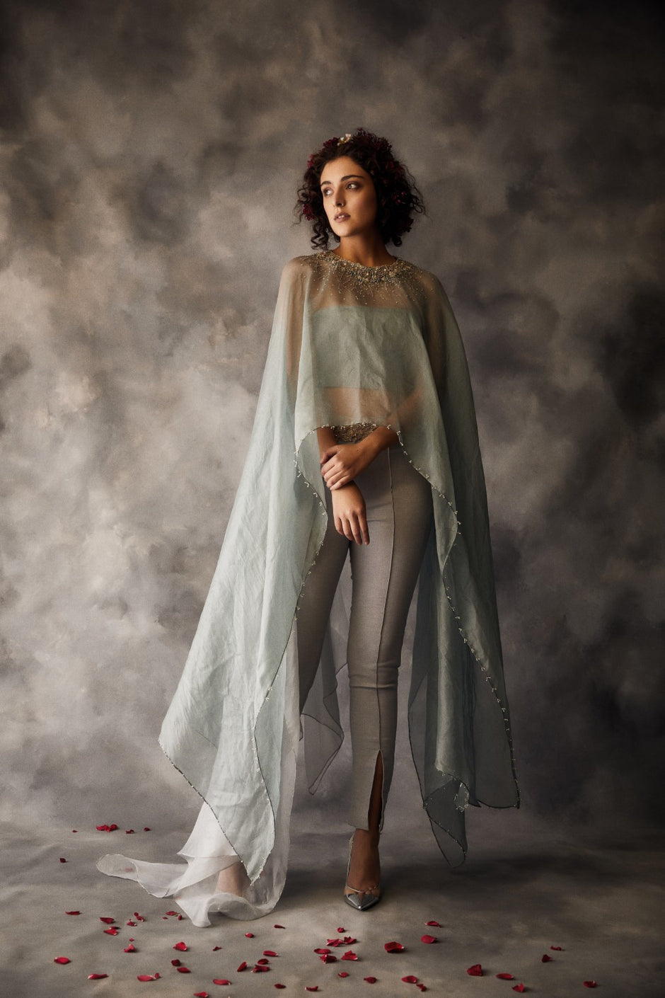 Cape Set – DIVISHA SHARMA